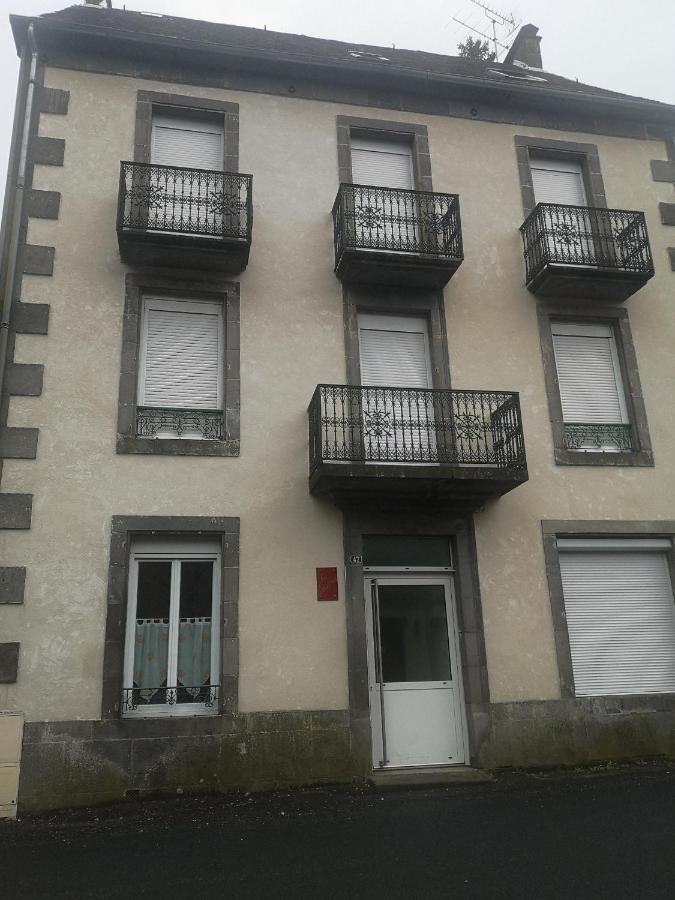 Idealement Situe Apartment